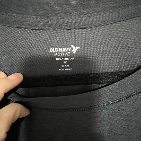 Like New! Old Navy Breathe ON Go-Dry Slub Knit Shirt Size 3X (24/26) Black Jack - Picture 6 of 8